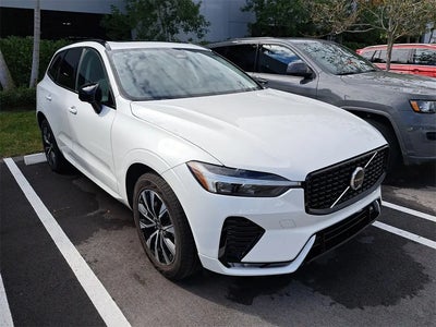 2024 Volvo XC60 AWD B5 Core Dark Theme 4DR SUV