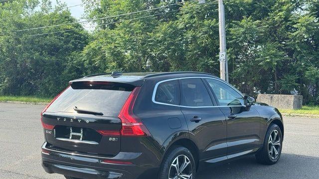 2022 Volvo XC60 B5 Momentum