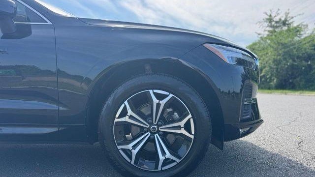 2022 Volvo XC60 B5 Momentum