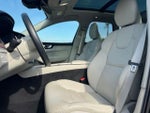 2022 XC60 Thumbnail 14
