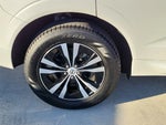 2023 XC60 Thumbnail 4