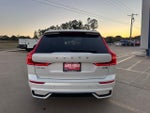 2024 XC60 Thumbnail 3