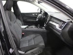 2022 XC60 Thumbnail 23