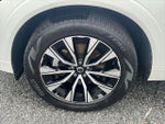 2024 XC60 Thumbnail 12