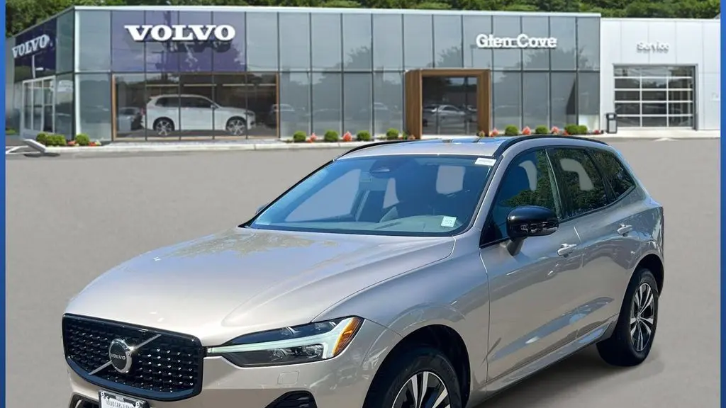 2024 Volvo XC60 B5 Core Dark Theme