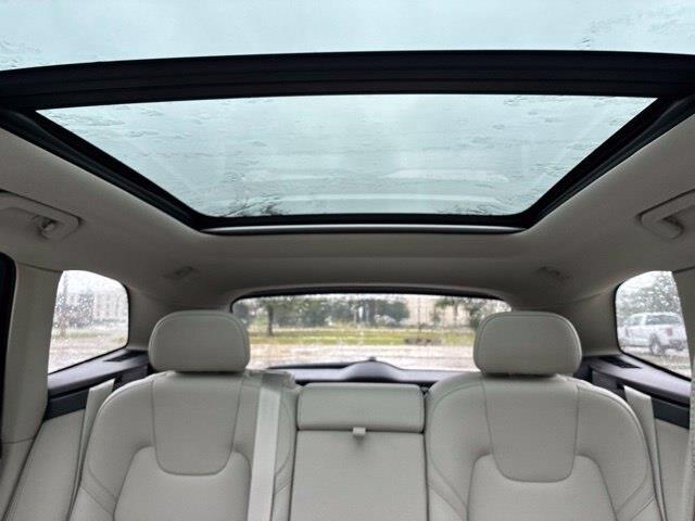 2024 Volvo XC60 - $34,506