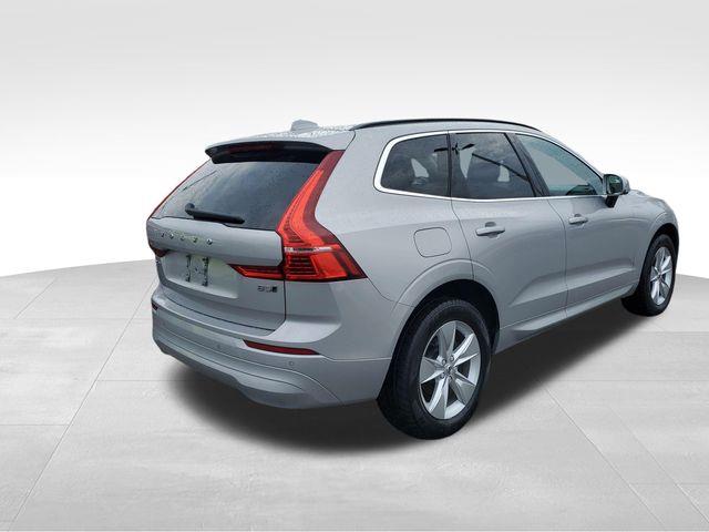2022 Volvo XC60 - $19,171