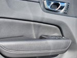 2022 XC60 Thumbnail 11
