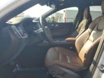 2022 XC60 Thumbnail 15
