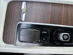 2022 XC60 Thumbnail 14