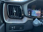 2022 XC60 Thumbnail 25