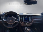 2022 XC60 Thumbnail 3