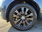 2022 XC60 Thumbnail 26