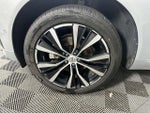2024 XC60 Thumbnail 10