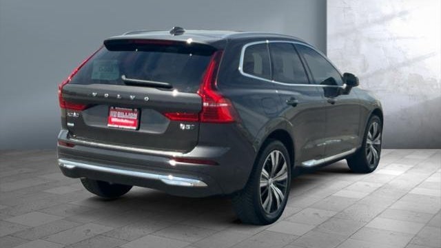 2022 Volvo XC60 B5 Inscription