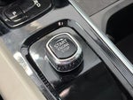 2022 XC60 Thumbnail 27