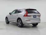 2022 XC60 Thumbnail 2