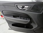 2022 XC60 Thumbnail 12
