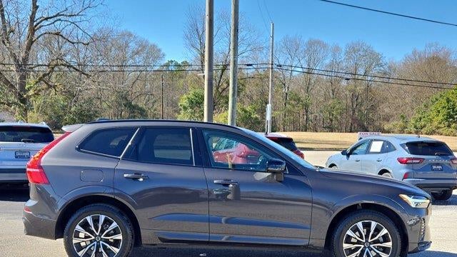 2023 Volvo XC60 B5 Plus Dark Theme