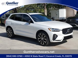 2023 Volvo XC60 with Crystal White Metallic Exterior