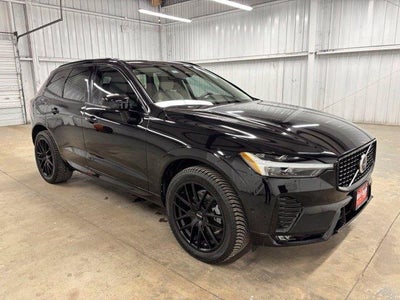 2024 Volvo XC60 AWD B5 Plus Dark Theme 4DR SUV