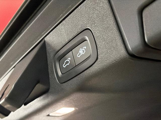 2024 Volvo XC60 - $35,500