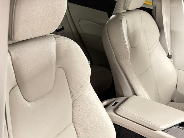 2024 Volvo XC60 - $35,500
