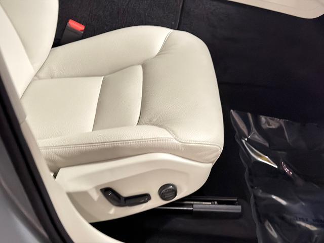 2024 Volvo XC60 - $35,500