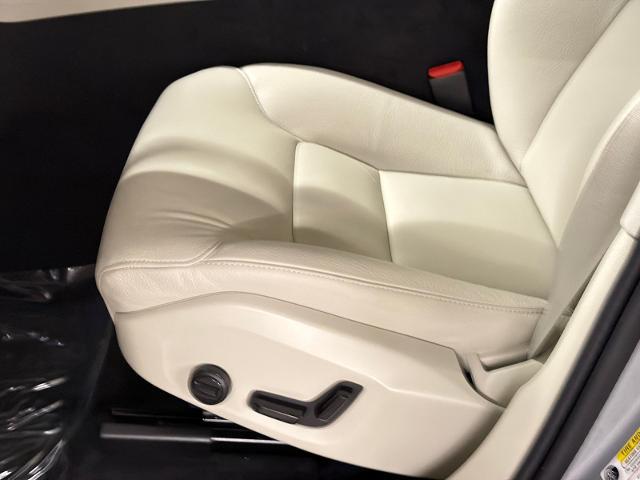 2024 Volvo XC60 - $35,500