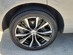 2024 XC60 Thumbnail 23