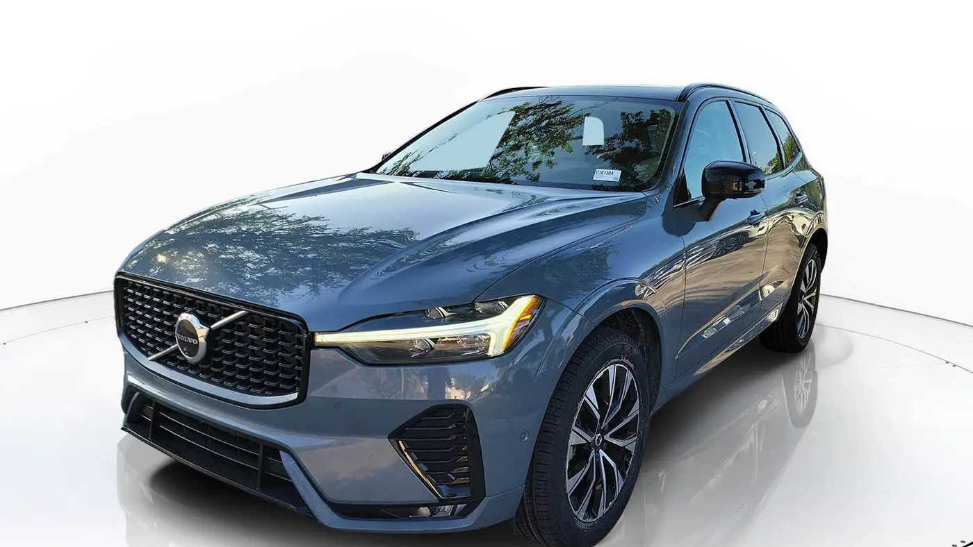 2024 Volvo XC60 B5 Plus Dark Theme