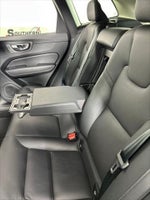 2024 XC60 Thumbnail 15