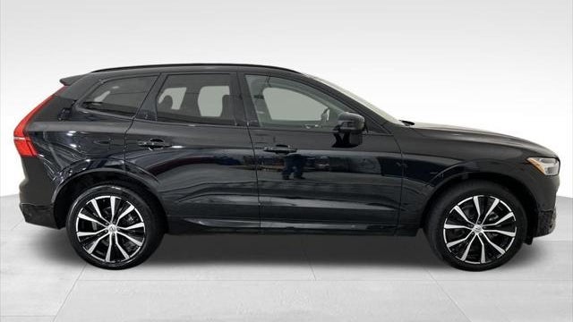 2024 Volvo XC60 B5 Plus Dark Theme