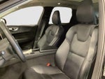 2024 XC60 Thumbnail 9