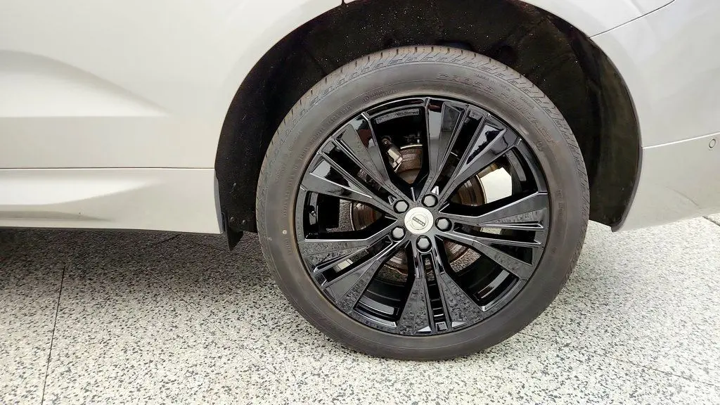 2024 Volvo XC60 - $29,295