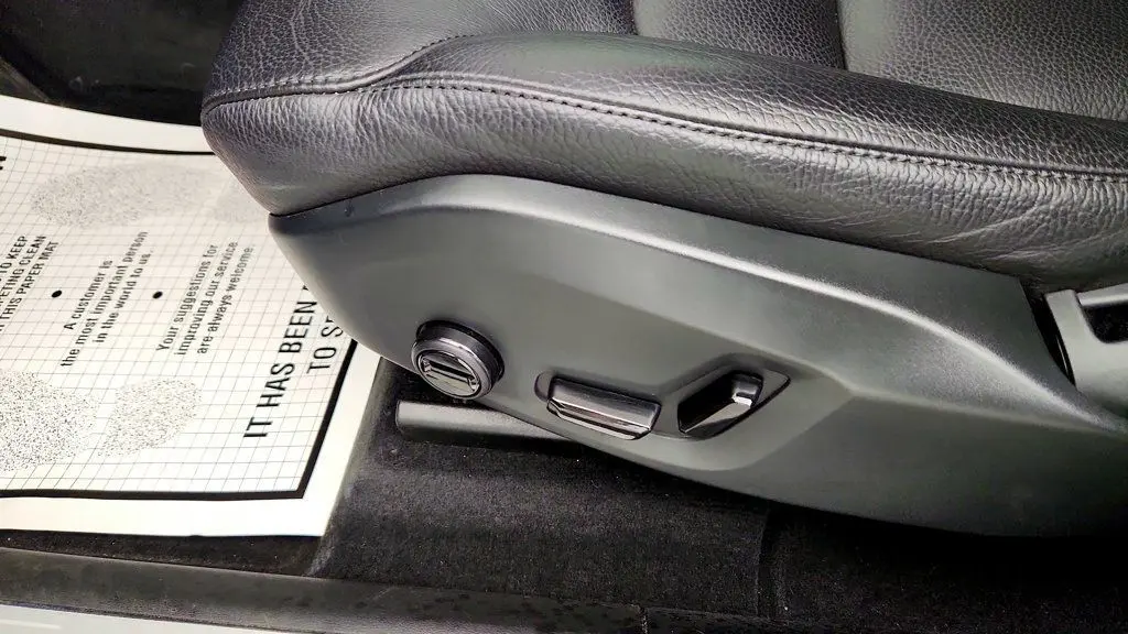 2024 Volvo XC60 - $29,295