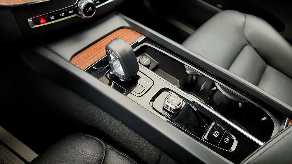 2024 Volvo XC60 - $29,295