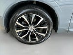 2024 XC60 Thumbnail 32