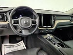 2022 XC60 Thumbnail 12