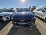 2022 XC60 Thumbnail 2