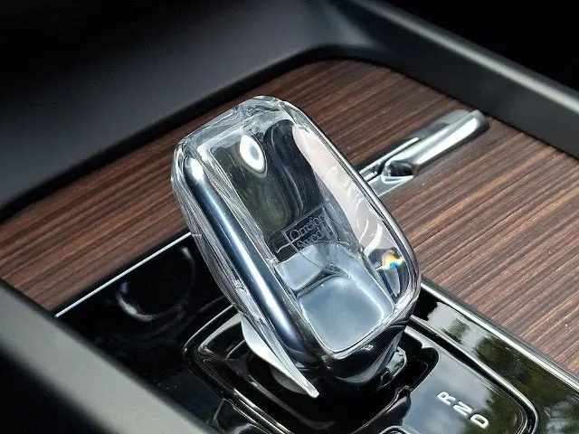 2022 Volvo XC60 - $28,988