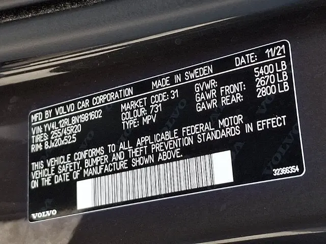 2022 Volvo XC60 - $28,988