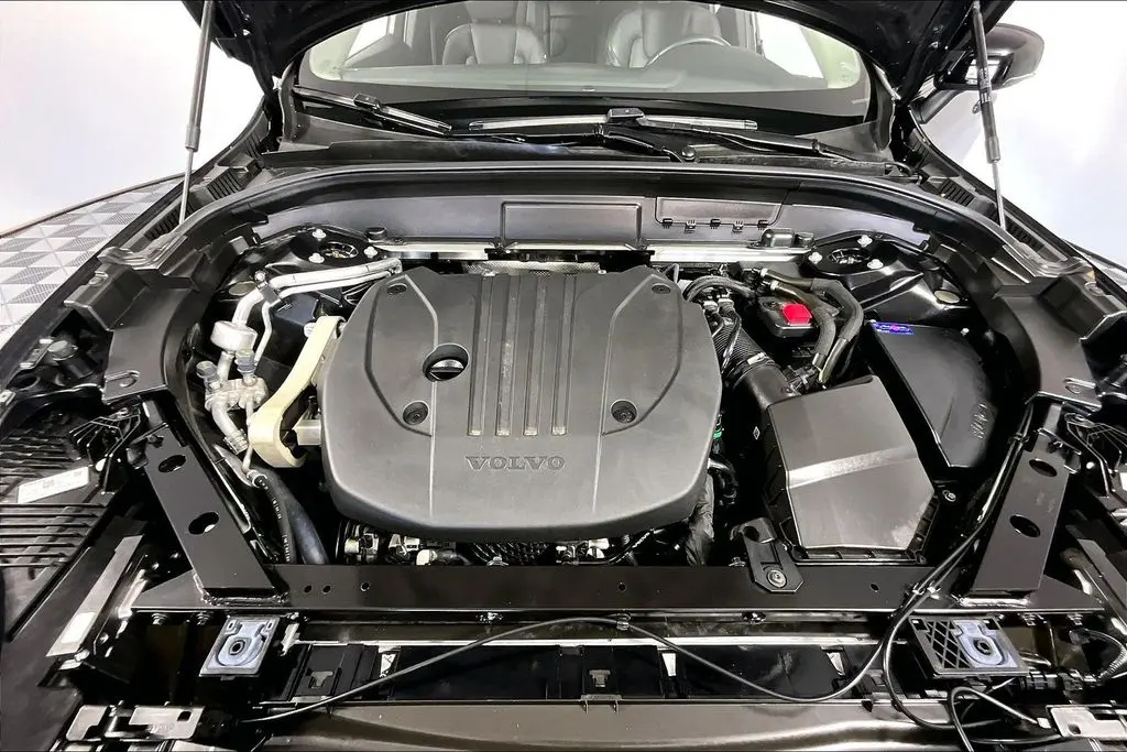 2024 Volvo XC60 - $37,941