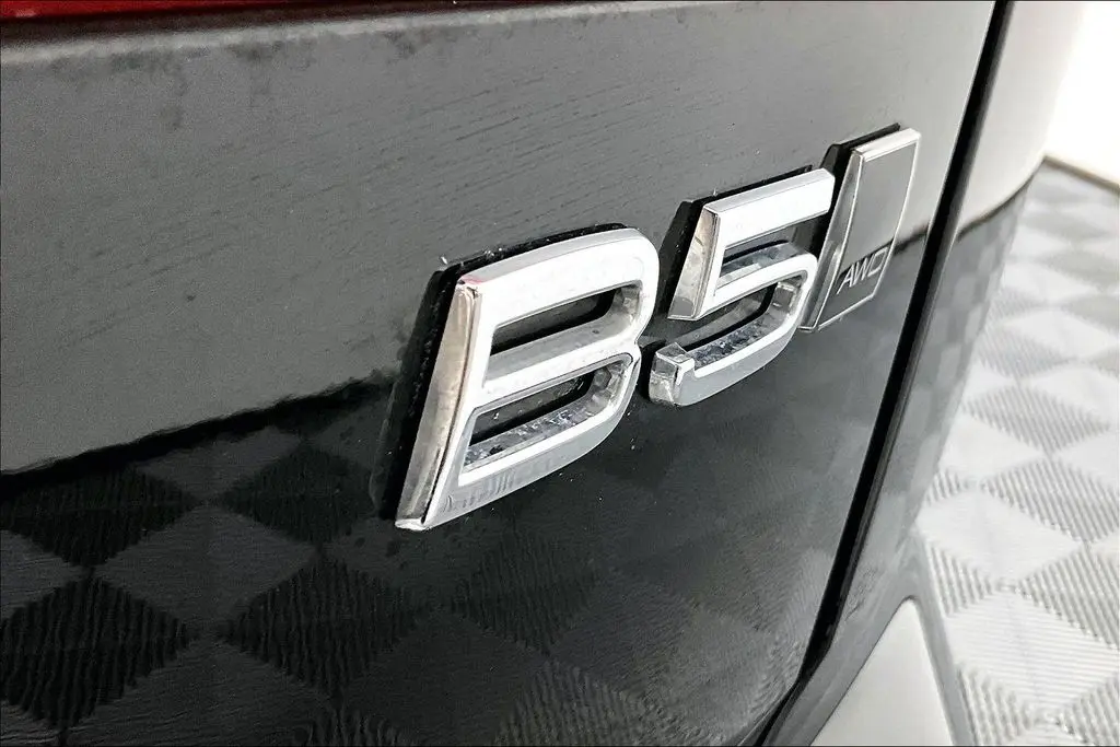 2024 Volvo XC60 - $37,941