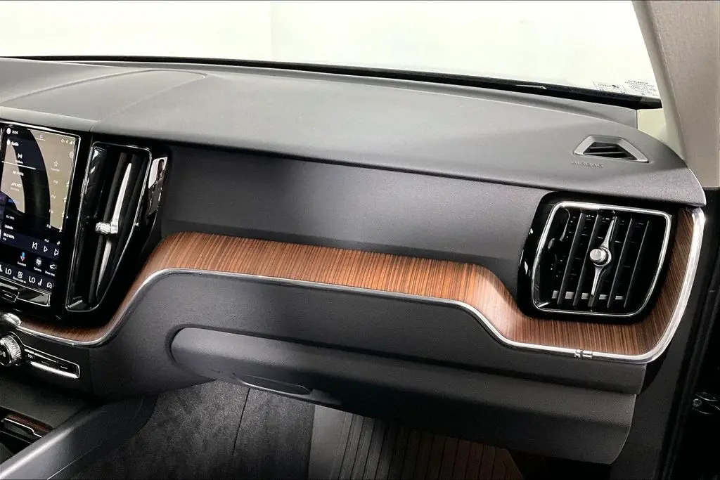 2024 Volvo XC60 - $37,941