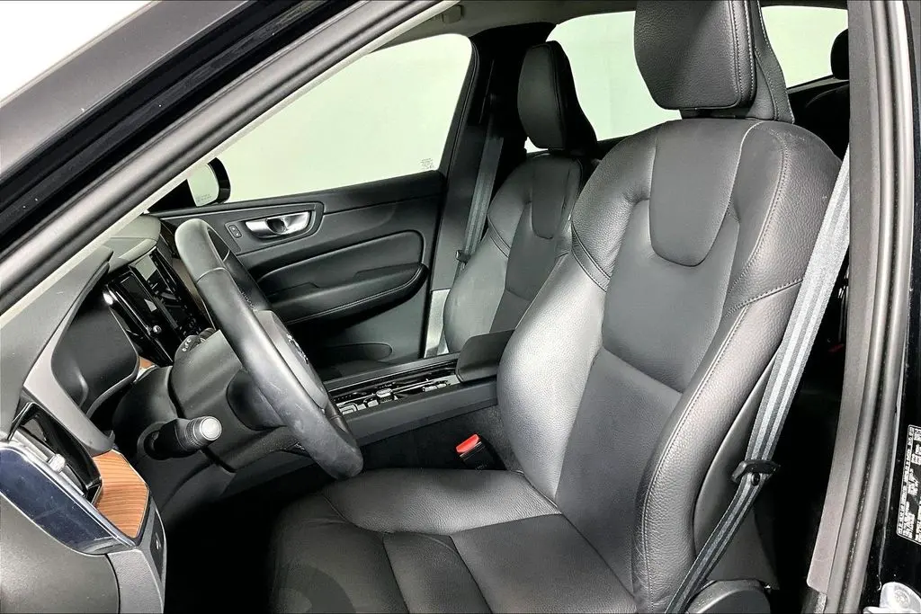 2024 Volvo XC60 - $37,941