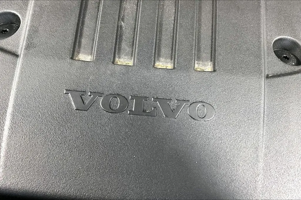 2024 Volvo XC60 - $37,941