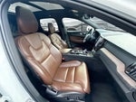 2022 XC60 Thumbnail 32