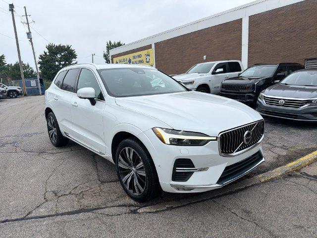 2022 Volvo XC60 - $28,434