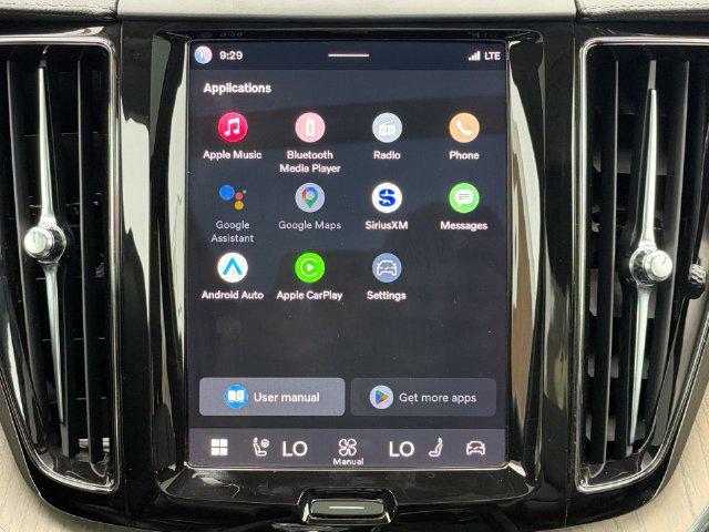 2022 Volvo XC60 - $28,434